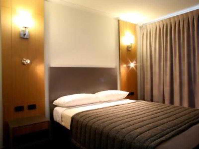Metro Hotel Ipswich International Værelse billede